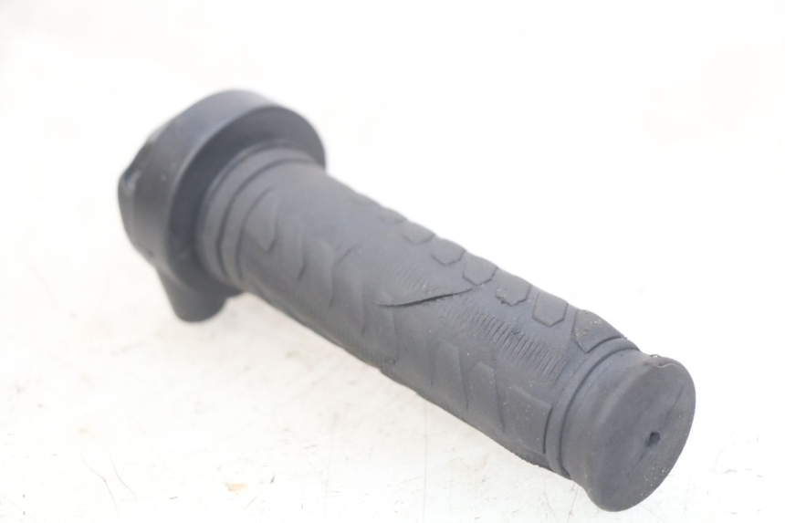 photo de MANOPOLE DELL'ACCELERATORE YAMAHA BW'S EASY 50 (2013 - 2016) - Altra angolazione