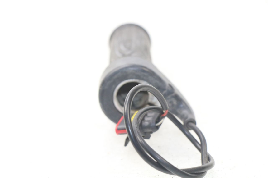 photo de Manopola dell'acceleratore ERIDER CARGO 1 (2009 - 2018) - Dettaglio del componente