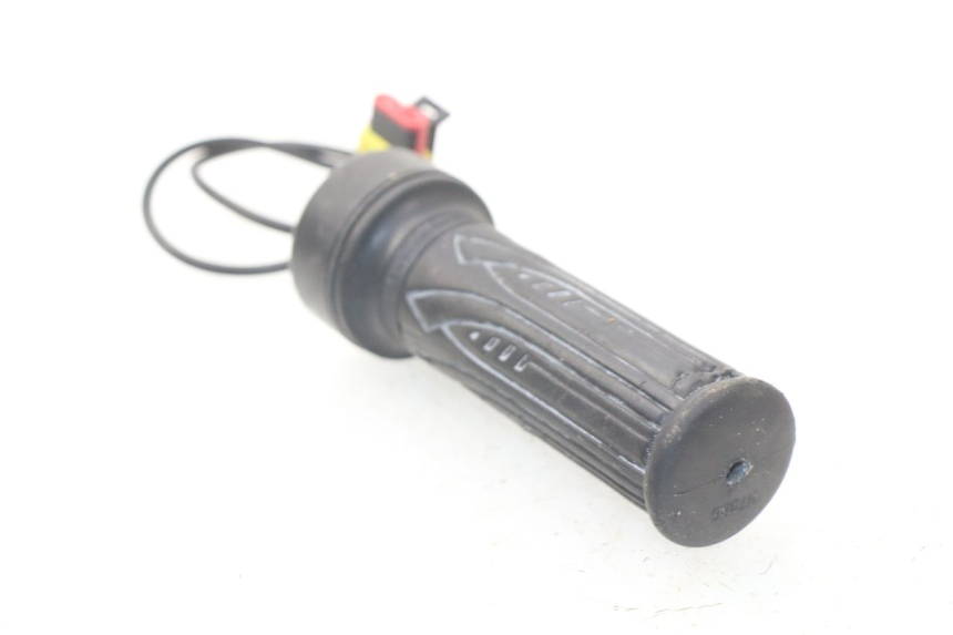 photo de Manopola dell'acceleratore ERIDER CARGO 1 (2009 - 2018) - Altra angolazione