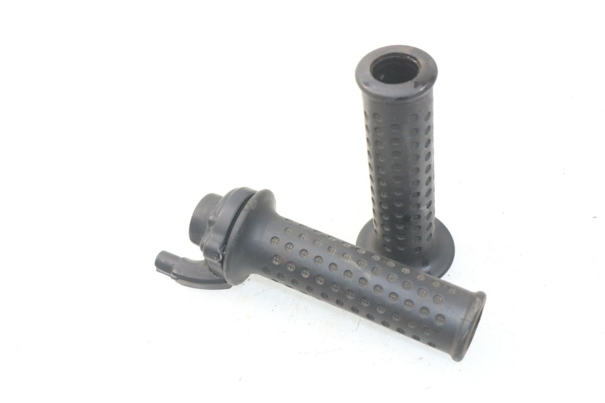 photo de Manopola dell'acceleratore PIAGGIO CARNABY 125 (2007 - 2011) - Vista principale