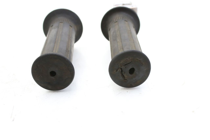 photo de MANOPOLE DELL'ACCELERATORE SUZUKI CP 80 (1985 - 1996) - Zoom sullo stato d'uso