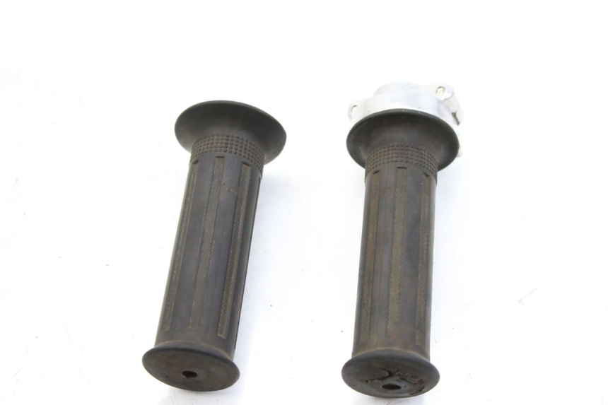 photo de MANOPOLE DELL'ACCELERATORE SUZUKI CP 80 (1985 - 1996) - Altra angolazione