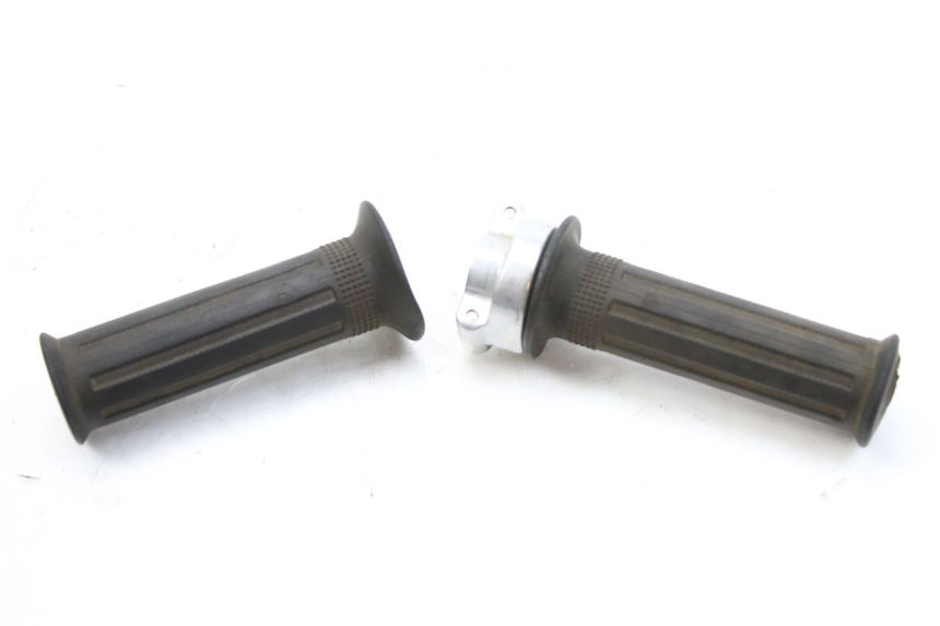 photo de MANOPOLE DELL'ACCELERATORE SUZUKI CP 80 (1985 - 1996) - Primo piano tecnico