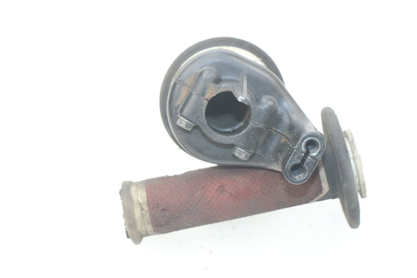 photo de MANOPOLE DELL'ACCELERATORE HONDA CRF 250 (2013 - 2016) - Zoom sullo stato d'uso