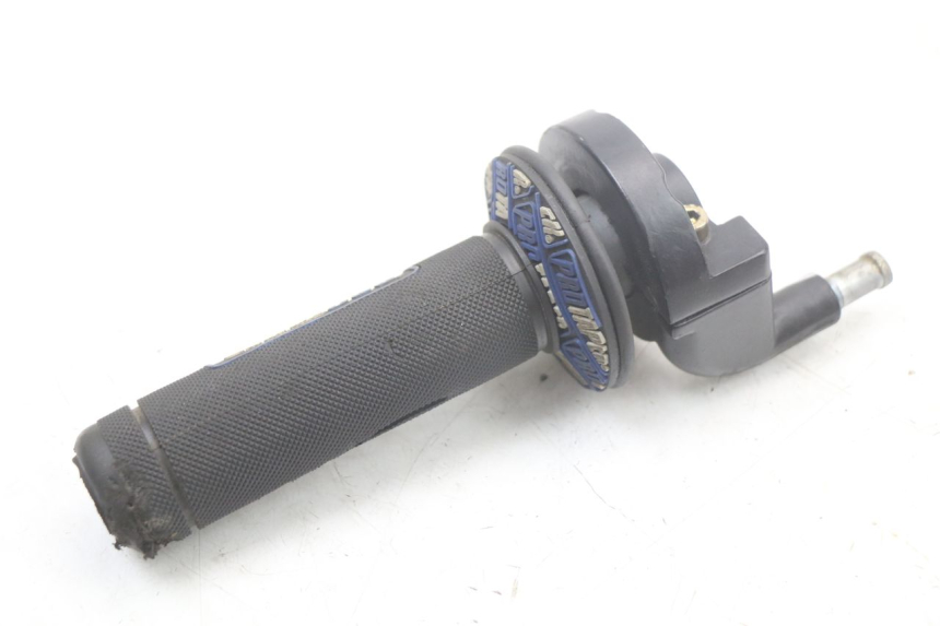 photo de MANOPOLE DELL'ACCELERATORE LONCIN DIRT BIKE 125 - Primo piano tecnico