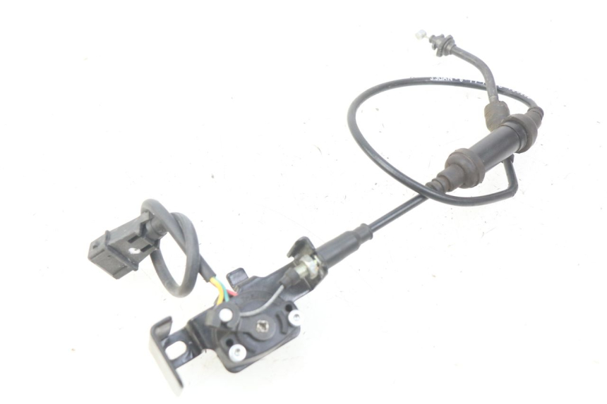 photo de MANOPOLE DELL'ACCELERATORE PEUGEOT E-VIVACITY 1 (2012 - 2018) - Vista principale