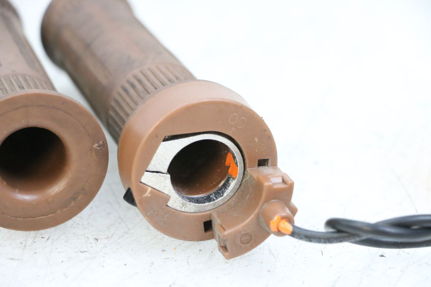 photo de ACCELERATORE SEGWAY NINEBOT E125S 1 (2022 - 2026) - Primo piano tecnico