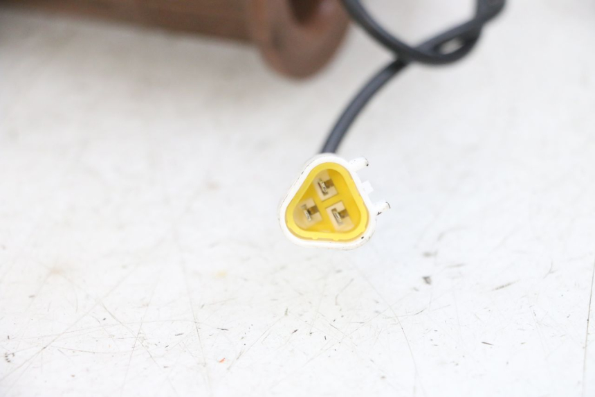 photo de ACCELERATORE SEGWAY NINEBOT E125S 1 (2022 - 2026) - Dettagli dei punti di fissaggio