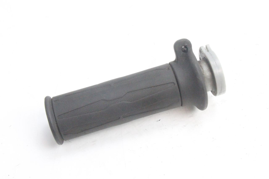 photo de MANOPOLE ACCELERATORE KAWASAKI ER-6 ER6 F ABS 650 (2012 - 2016) - Zoom sullo stato d'uso