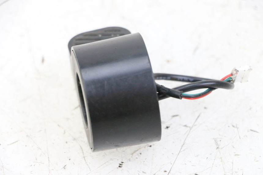 photo de MANIGLIA DELL'ACCELERATORE SEGWAY NINEBOT F40E 1 - Vista d'insieme del prodotto