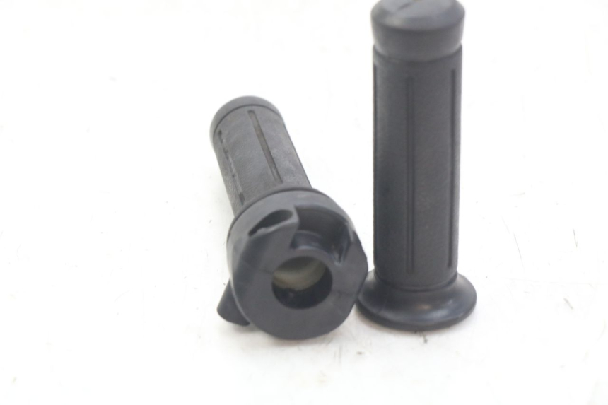photo de MANOPOLE DELL'ACCELERATORE HONDA FES PANTHEON 2T 125 (1998 - 2002) - Dettaglio del componente