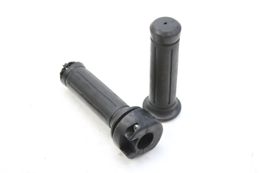 photo de MANOPOLE DELL'ACCELERATORE HONDA FES PANTHEON 125 (2003 - 2007) - Vista principale