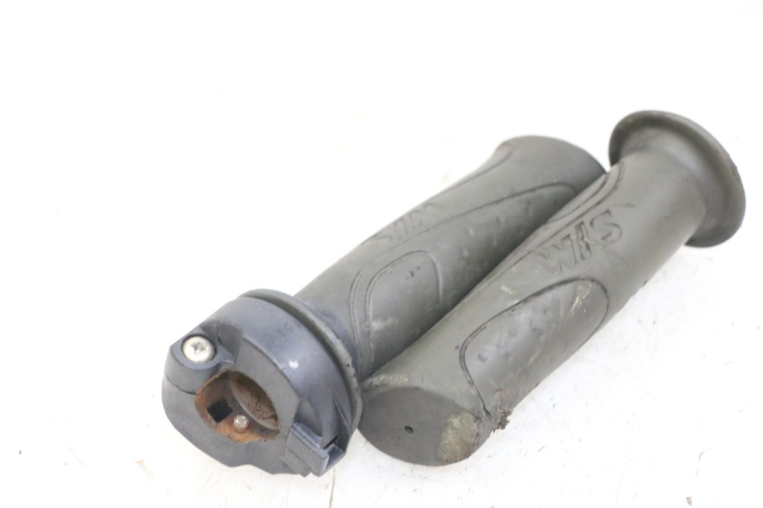 photo de MANOPOLE DELL'ACCELERATORE SYM FIDDLE 2 50 (2008 - 2013) - Altra angolazione