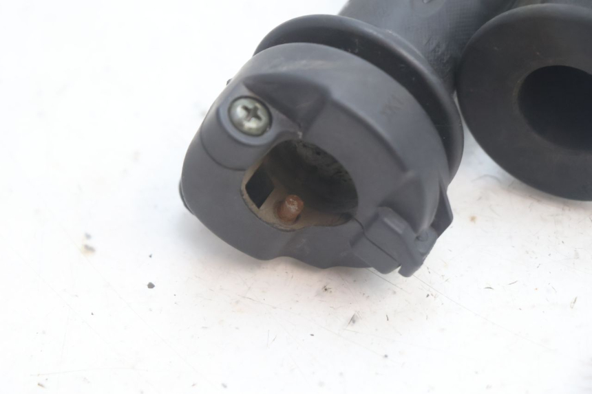 photo de ACCELERATORE SYM FIDDLE 3 III 50 (2014 - 2020) - Zoom sullo stato d'uso