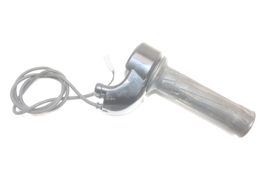 photo de MANOPOLE DELL'ACCELERATORE YAMAHA FJR ABS 1300 (2006 - 2012) - Vista principale