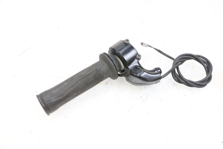 photo de MANOPOLE DELL'ACCELERATORE YAMAHA FJR ABS 1300 (2006 - 2012) - Primo piano tecnico