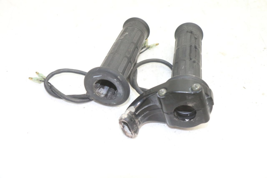 photo de ACCELERATORE YAMAHA FJR 1300 (2001 - 2005) - Altra angolazione
