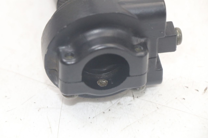 photo de MANOPOLE DELL'ACCELERATORE MBK FLAME X 125 (2004 - 2007) - Altra angolazione