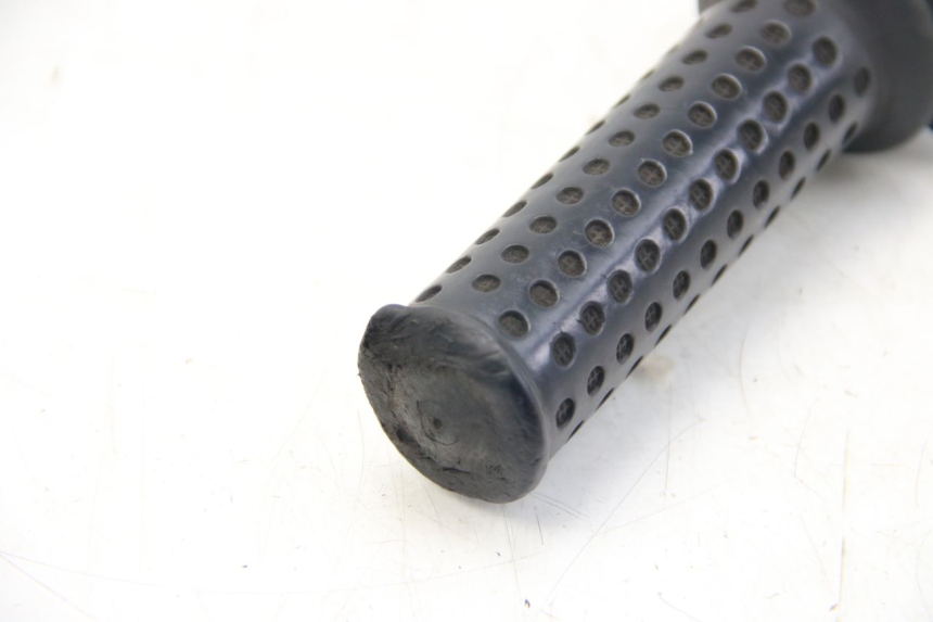 photo de MANOPOLE DELL'ACCELERATORE PIAGGIO FLY 2T 50 (2004 - 2017) - Zoom sullo stato d'uso