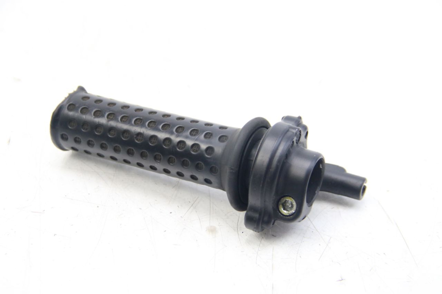 photo de MANOPOLE DELL'ACCELERATORE PIAGGIO FLY 2T 50 (2004 - 2017) - Primo piano tecnico