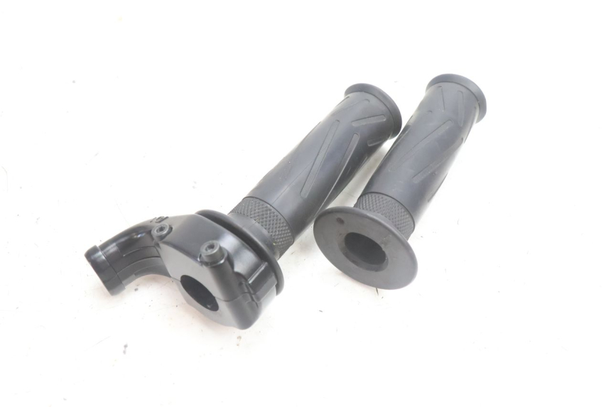 photo de ACCELERATORE YAMAHA FZ8 800 (2010 - 2016) - Dettaglio del componente