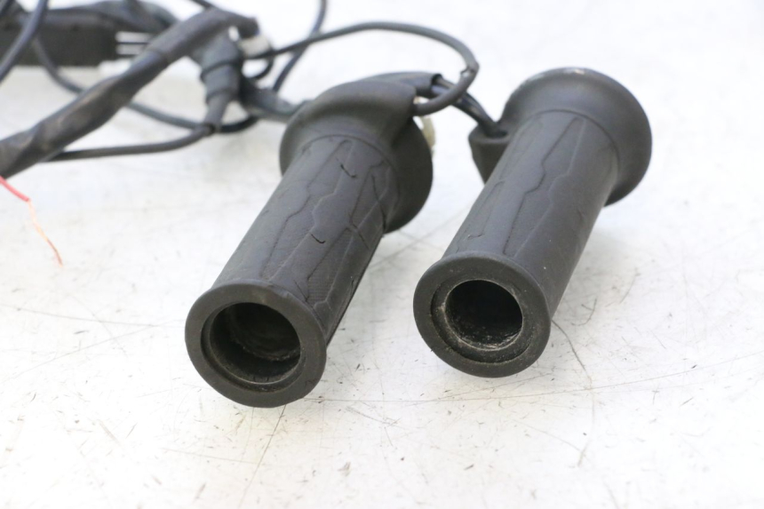 photo de ACCELERATORE GILERA GP 800 (2007 - 2013) - Stato della superficie e materiale