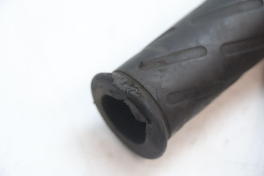 photo de ACCELERATORE SUZUKI GSR 600 (2005 - 2012) - Primo piano tecnico