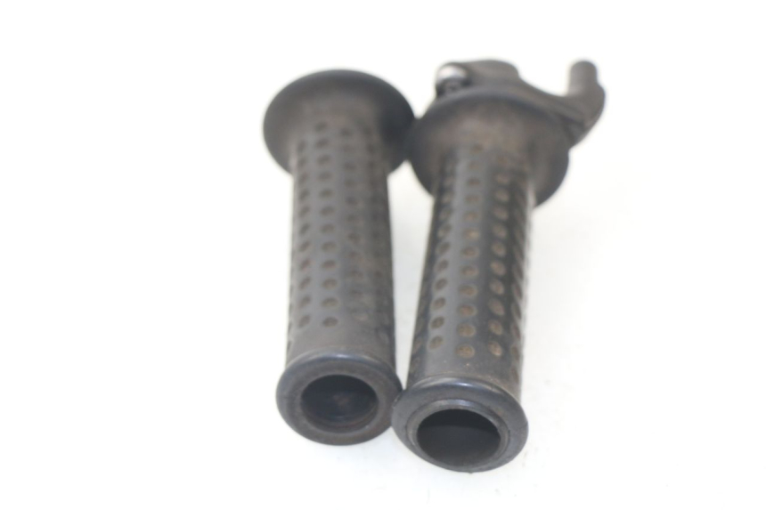 photo de Manopola dell'acceleratore PIAGGIO HEXAGON LX4 125 (1998 - 2001) - Altra angolazione