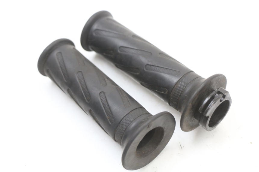 photo de Manopola dell'acceleratore PEUGEOT KISBEE 4T 50 (2018 - 2022) - Primo piano tecnico