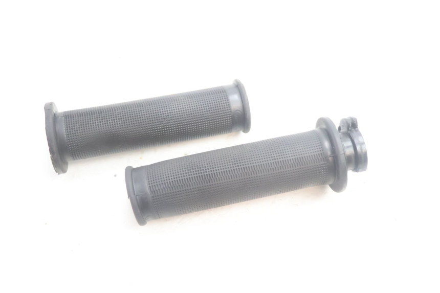 photo de MANOPOLE DELL'ACCELERATORE PEUGEOT KISBEE 4T 50 (2010 - 2017) - Primo piano tecnico