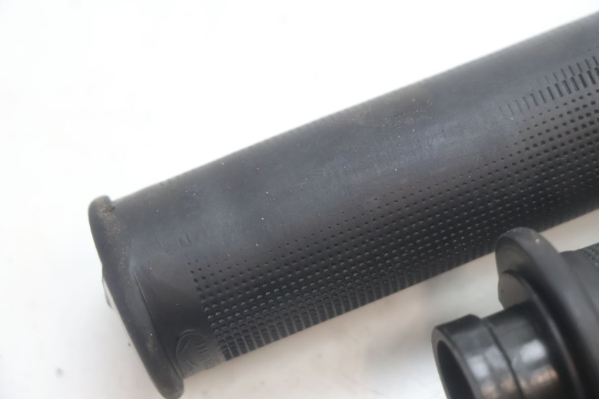 photo de MANOPOLE DELL'ACCELERATORE PEUGEOT KISBEE 4T 50 (2010 - 2017) - Vista d'insieme del prodotto