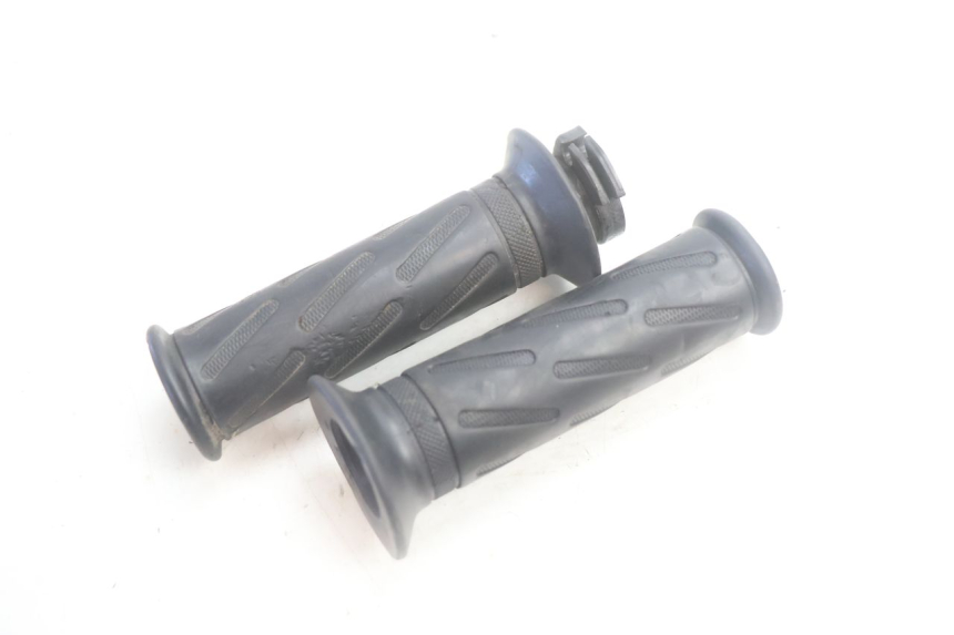 photo de Manopola dell'acceleratore PEUGEOT KISBEE 4T 50 (2018 - 2022) - Altra angolazione