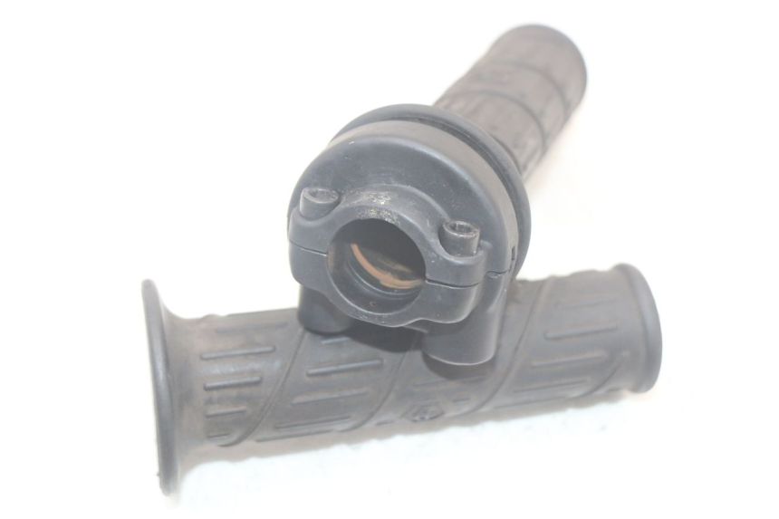 photo de MANOPOLE DELL'ACCELERATORE PIAGGIO LIBERTY 125 (2009 - 2013) - Altra angolazione