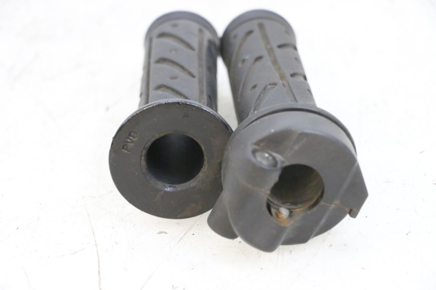 photo de MANOPOLE DELL'ACCELERATORE KYMCO LIKE 125 (2009 - 2016) - Altra angolazione