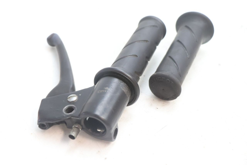 photo de Manopola dell'acceleratore PEUGEOT LUDIX ONE 50 (2004 - 2013) - Primo piano tecnico
