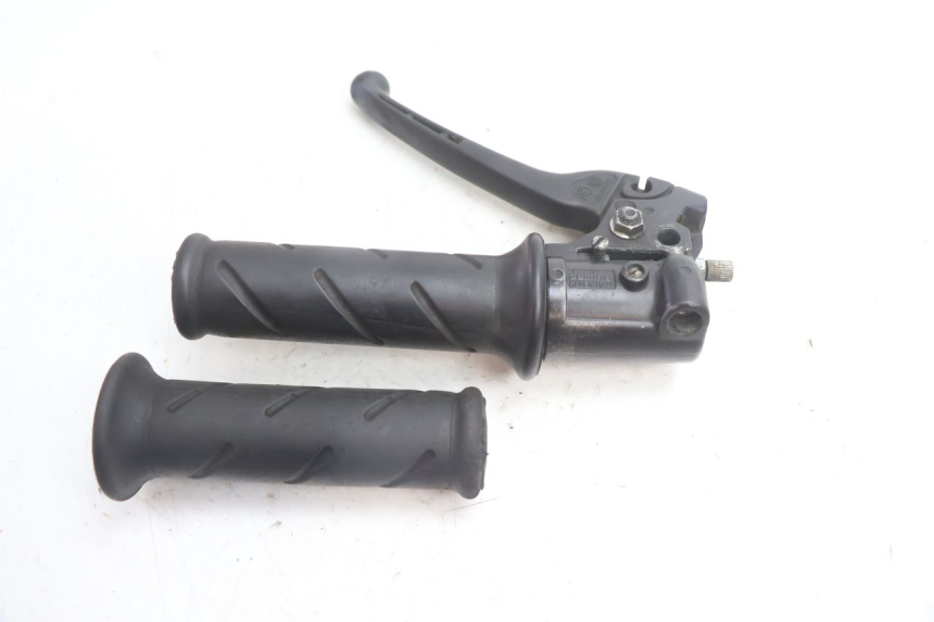 photo de Manopola dell'acceleratore PEUGEOT LUDIX ONE 50 (2004 - 2013) - Vista d'insieme del prodotto