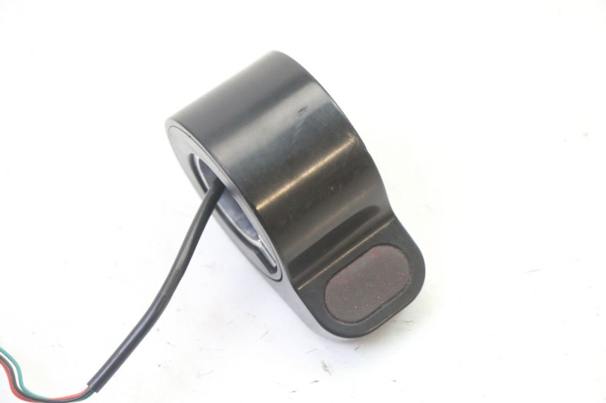 photo de ACCELERATORE XIAOMI MI PRO 2 1 - Zoom sullo stato d'uso