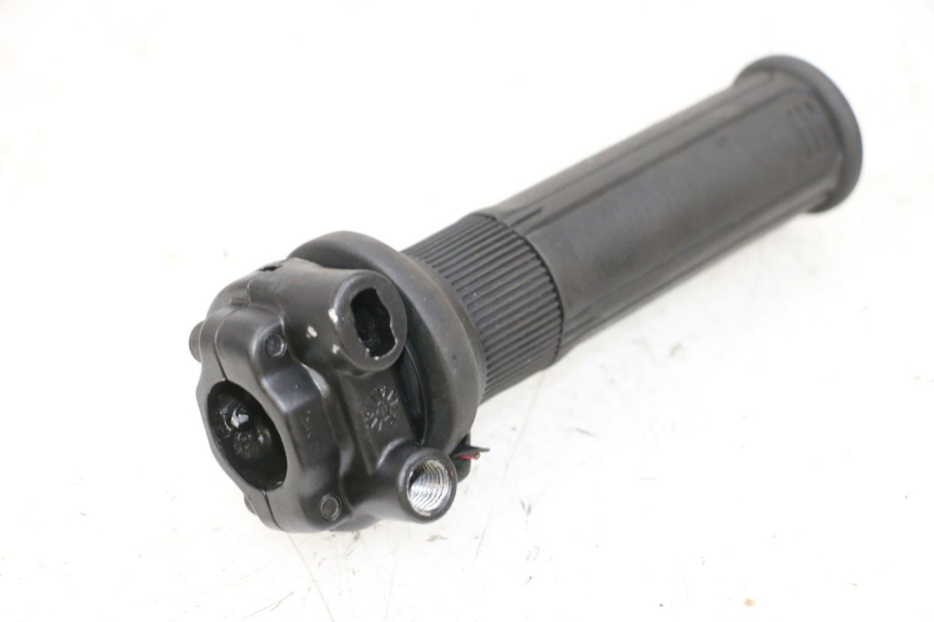 photo de ACCELERATORE PIAGGIO MP3 HPE 300 (2019 - 2026) - Primo piano tecnico