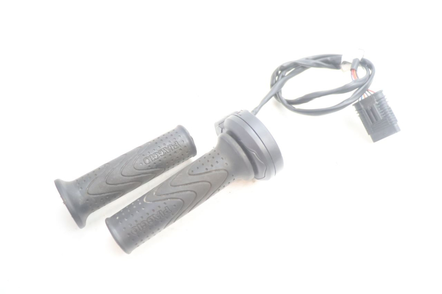 photo de ACCELERATORE PIAGGIO MP3 HPE 530 (2022 - 2026) - Primo piano tecnico
