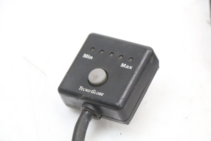 photo de MANOPOLE DELL'ACCELERATORE PIAGGIO MP3 LT 400 (2007 - 2012) - Primo piano tecnico