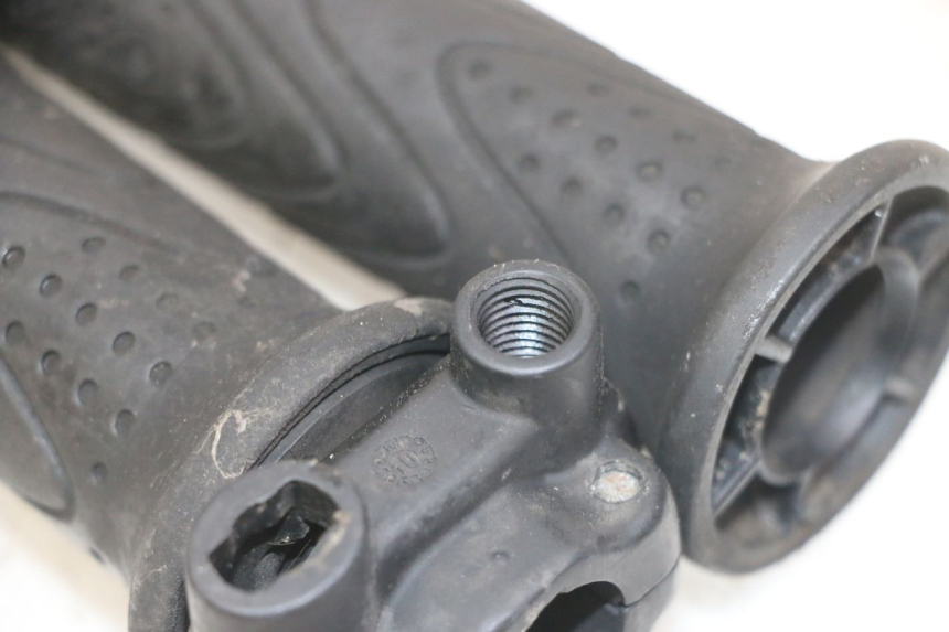 photo de ACCELERATORE PIAGGIO MP3 LT 300 (2010 - 2016) - Zoom sullo stato d'uso