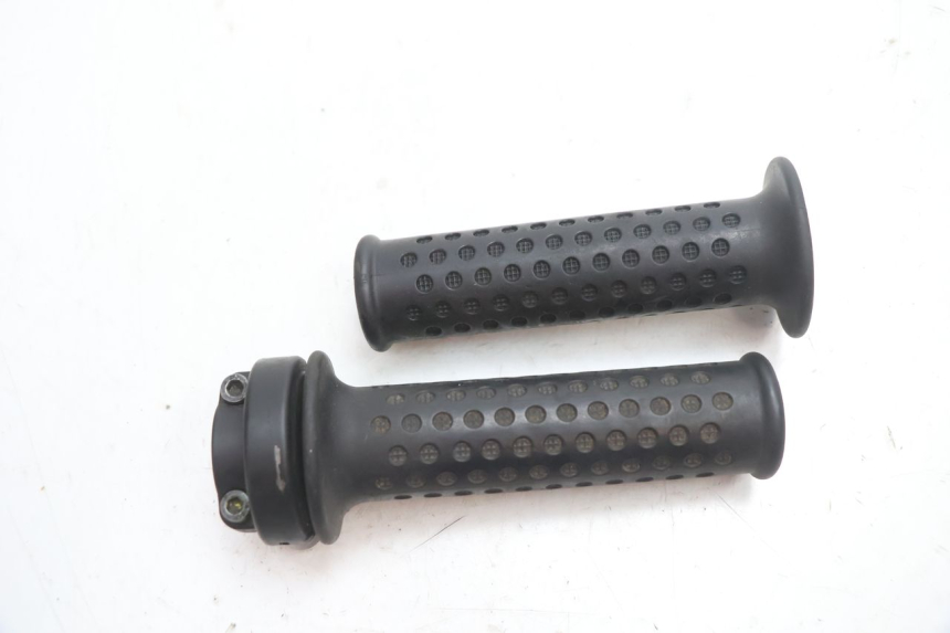 photo de ACCELERATORE PIAGGIO MP3 LT 300 (2010 - 2016) - Vista principale