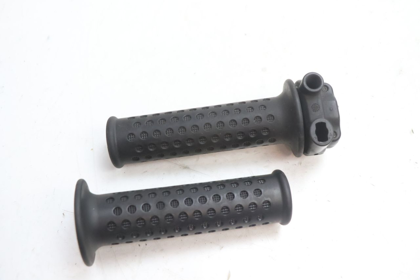 photo de ACCELERATORE PIAGGIO MP3 LT 300 (2010 - 2016) - Altra angolazione