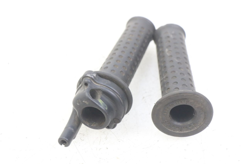 photo de MANOPOLE DELL'ACCELERATORE PIAGGIO MP3 125 (2006 - 2014) - Dettaglio del componente