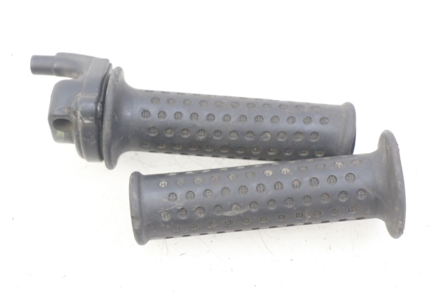 photo de MANOPOLE DELL'ACCELERATORE PIAGGIO MP3 125 (2006 - 2014) - Zoom sullo stato d'uso