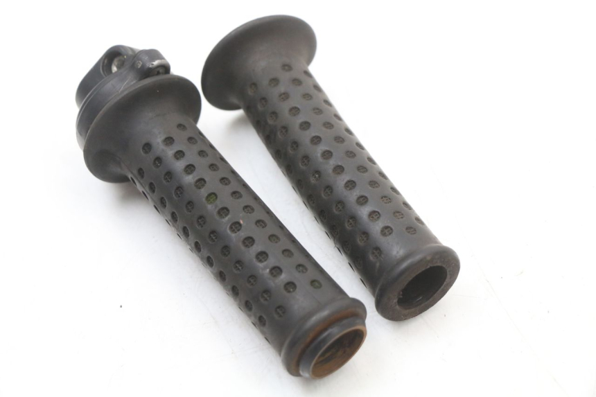 photo de MANOPOLE DELL'ACCELERATORE PIAGGIO MP3 125 (2006 - 2014) - Dettaglio del componente