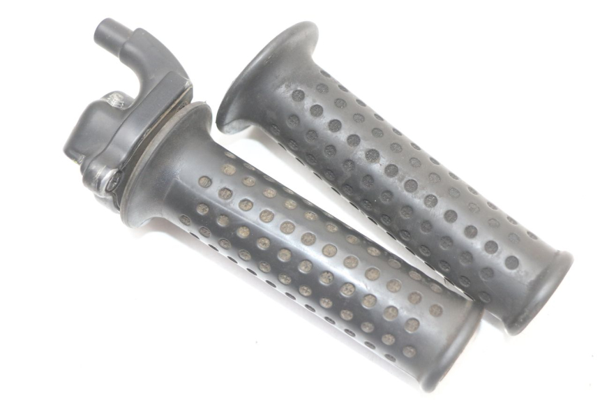 photo de MANOPOLE DELL'ACCELERATORE PIAGGIO MP3 125 (2006 - 2014) - Vista principale