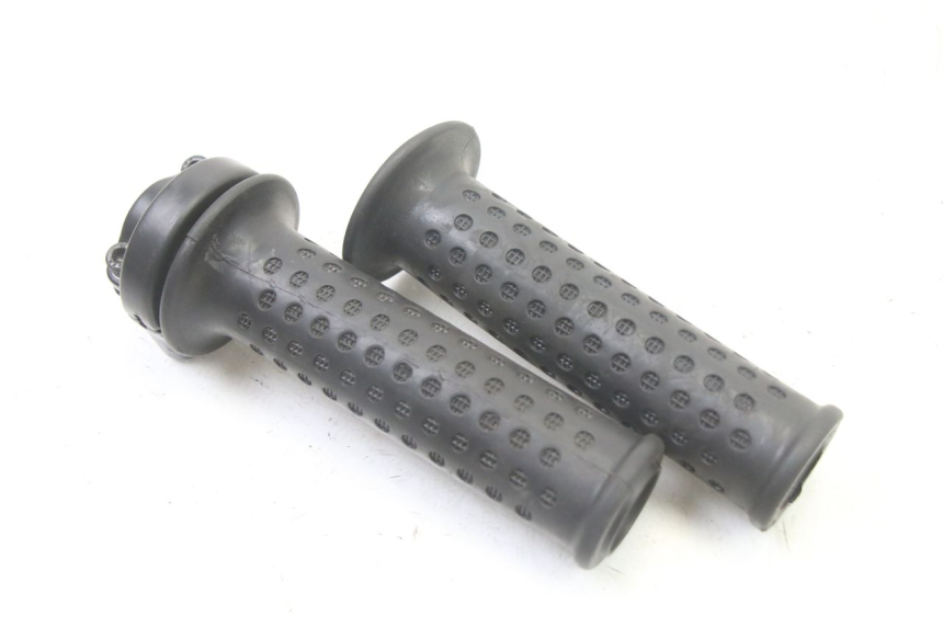 photo de MANOPOLE DELL'ACCELERATORE PIAGGIO MP3 500 (2011 - 2015) - Dettaglio del componente