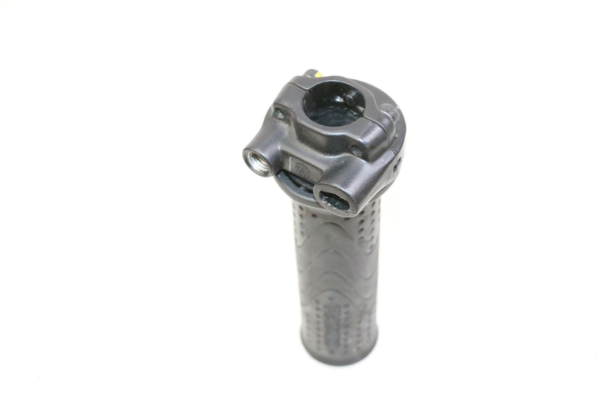 photo de MANOPOLE DELL'ACCELERATORE PIAGGIO MP3 500 (2014 - 2017) - Dettaglio del componente