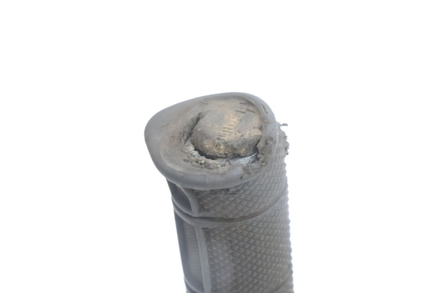 photo de ACCELERATORE RIEJU MRT PRO SUPERMOTARD 50 (2007 - 2018) - Stato della superficie e materiale